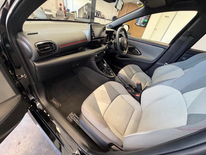 2021 Toyota Yaris ZR