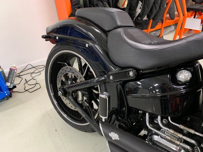 2014 Harley-davidson FXSB SOFTAIL BREAKOUT Black