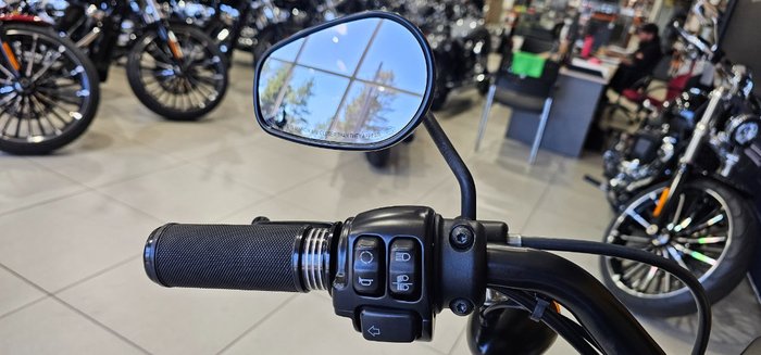 2016 Harley-davidson XL883 IRON 883 Black