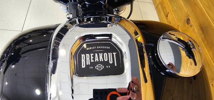 2024 Harley-davidson FXBR BREAKOUT (117) Black