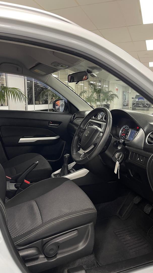 2016 Suzuki Vitara RT-S LY Cool White