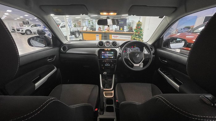 2016 Suzuki Vitara RT-S LY Cool White