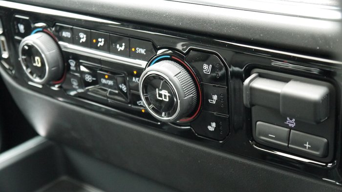 2025 Chevrolet Silverado 1500 LTZ Premium W/Tech Pack