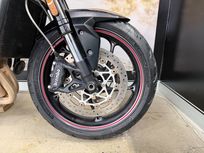 2019 Triumph STREET TRIPLE R BLACK