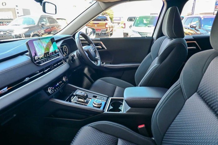 2025 Mitsubishi Outlander PHEV ES ZM MY24 AWD White