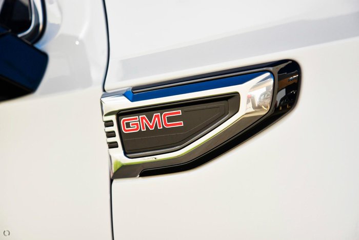 2025 GMC Yukon Denali T1 MY25 4X4 Dual Range Summit White