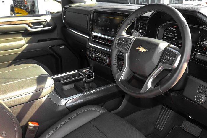 2025 Chevrolet Silverado 1500 LTZ Premium W/Tech Pack T1 MY24 4X4 Black