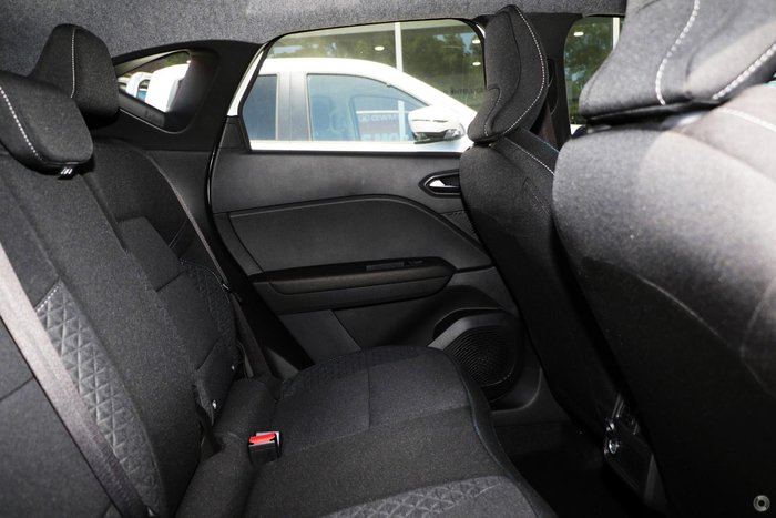 2025 Mitsubishi ASX LS XE MY25 Crystal White