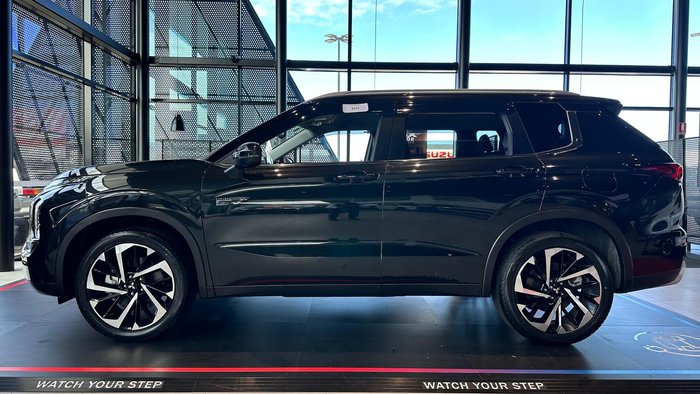 2025 Mitsubishi Outlander PHEV Aspire