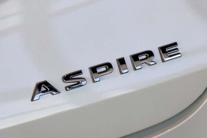 2025 Mitsubishi ASX Aspire XE MY25 Crystal White