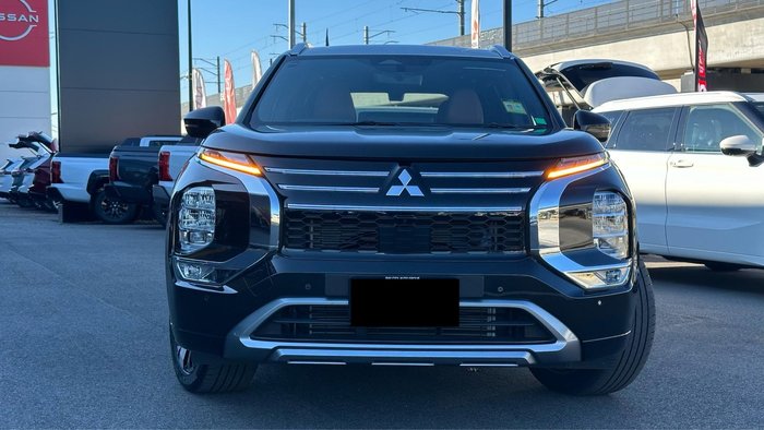2025 Mitsubishi Outlander Exceed Tourer ZM MY25 AWD Black Diamond with Sterling Silver Roof