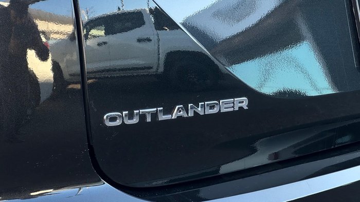 2025 Mitsubishi Outlander Exceed Tourer ZM MY25 AWD Black Diamond with Sterling Silver Roof