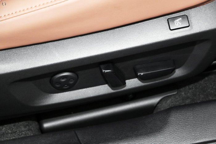 2025 Mitsubishi Outlander Exceed Tourer