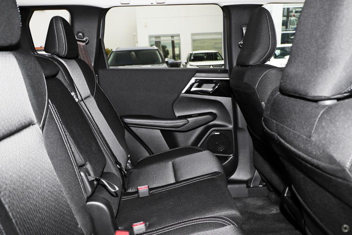 2025 Mitsubishi Outlander LS ZM MY25 Sterling Silver