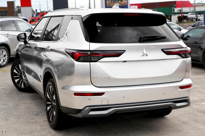 2025 Mitsubishi Outlander LS ZM MY25 Sterling Silver
