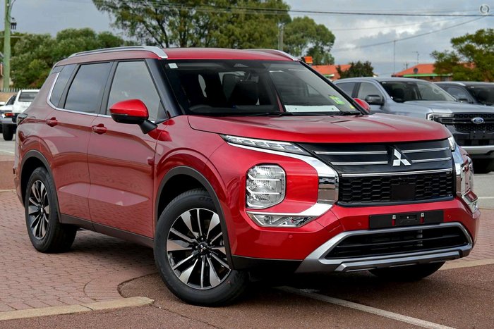 2025 Mitsubishi Outlander LS