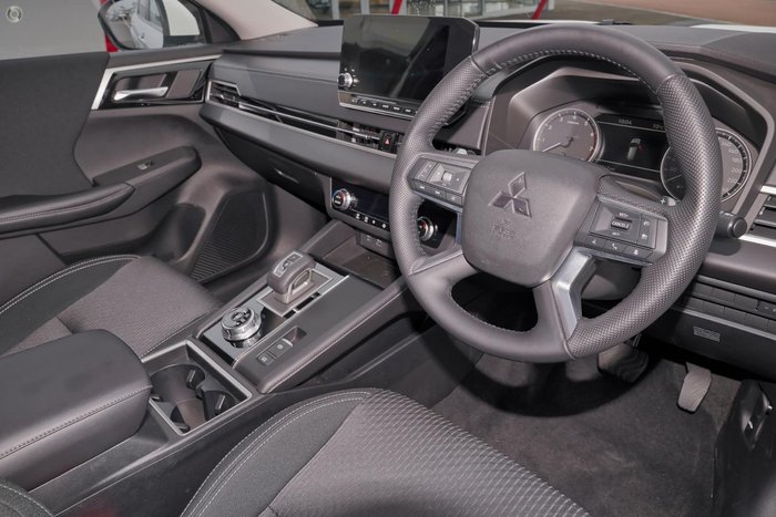 2025 Mitsubishi Outlander LS ZM MY24 White