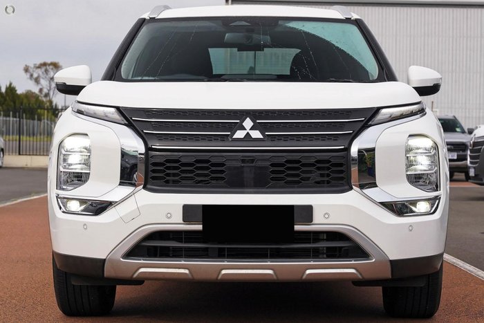 2025 Mitsubishi Outlander LS ZM MY24 White