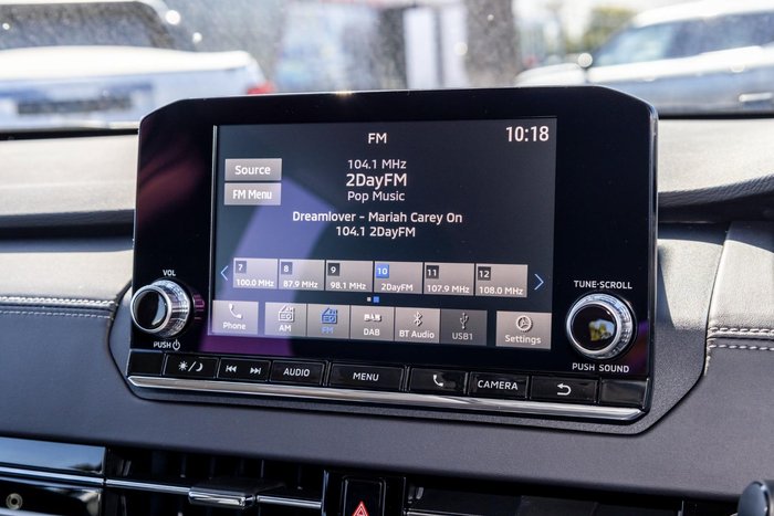 2025 Mitsubishi Outlander ES ZM MY24 White Diamond