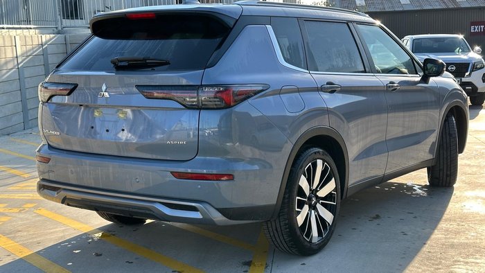 2025 Mitsubishi Outlander Aspire