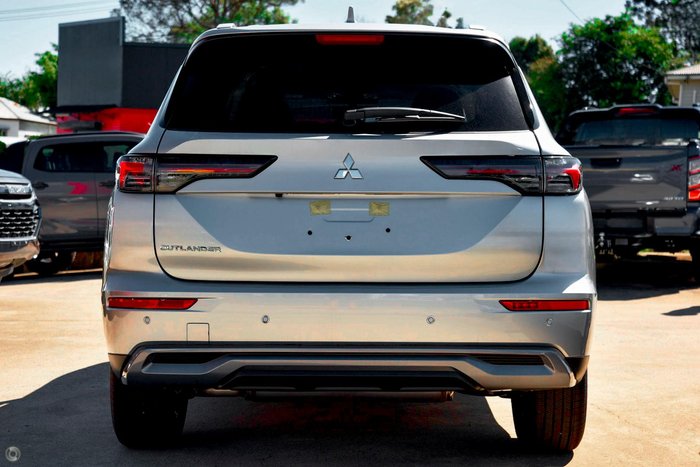2025 Mitsubishi Outlander LS ZM MY25 AWD Sterling Silver