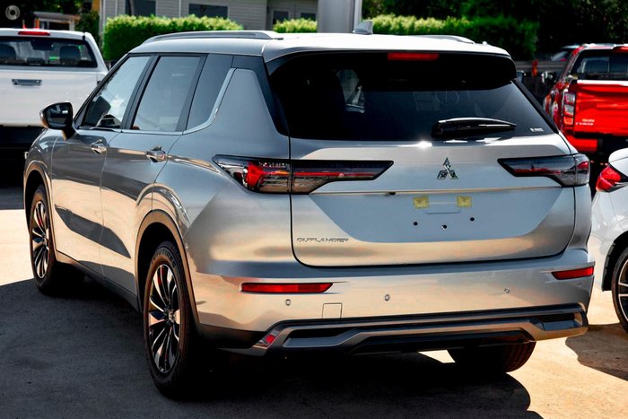2025 Mitsubishi Outlander LS ZM MY25 AWD Sterling Silver