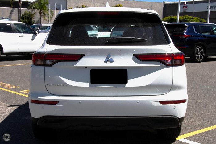 2025 Mitsubishi Outlander ES ZM MY24 White Diamond