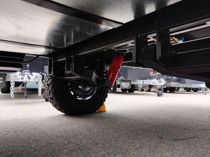 2025 Cadillac RV Ares Single Axle Off Road Couples Caravan