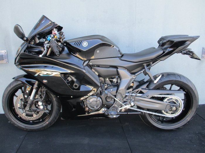 2023 Yamaha YZF-R7HO Black