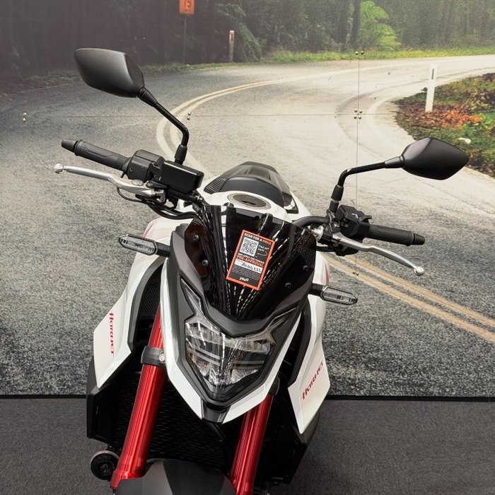 2023 Honda 2023 Honda NAKED CB750 (Hornet) White