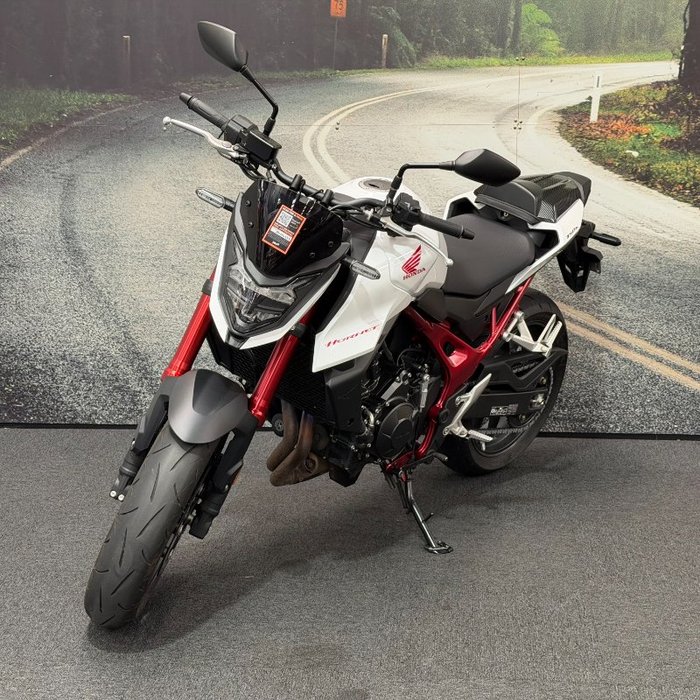 2023 Honda 2023 Honda NAKED CB750 (Hornet) White