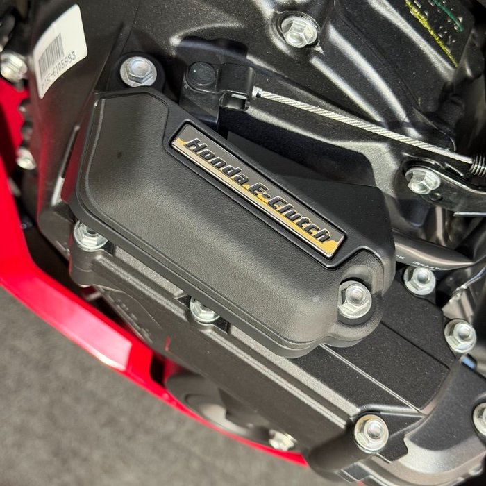 2025 Honda CBR650R Red