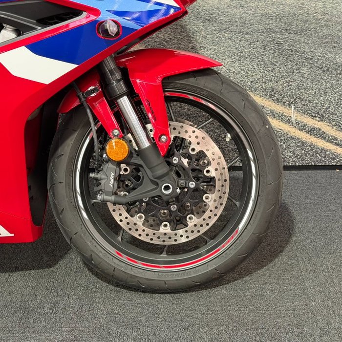 2025 Honda CBR650R Red