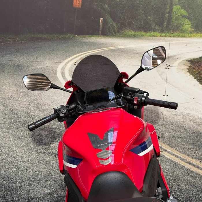 2025 Honda CBR650R Red