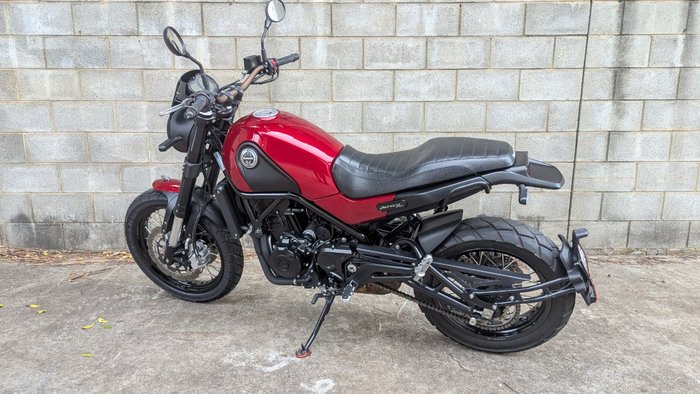 2019 BENELLI LEONCINO (ABS) Red