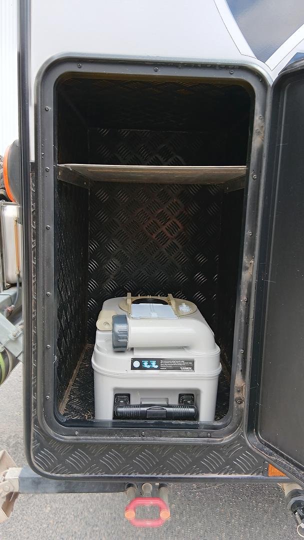 2020 Red Centre Newell 206