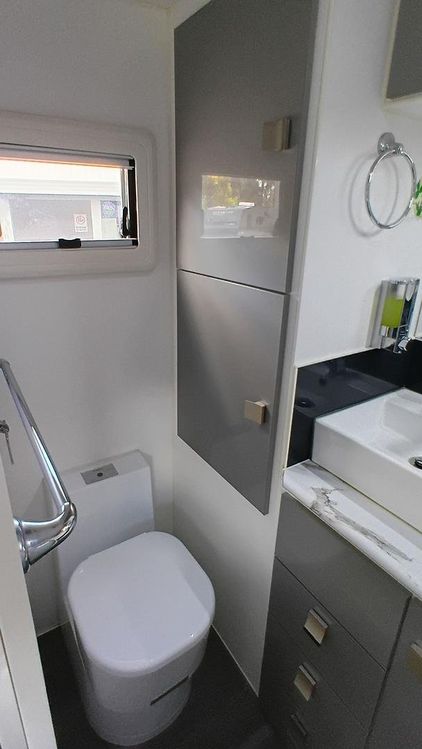 2020 Red Centre Newell 206