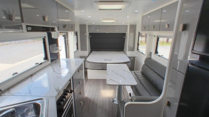 2020 Red Centre Newell 206