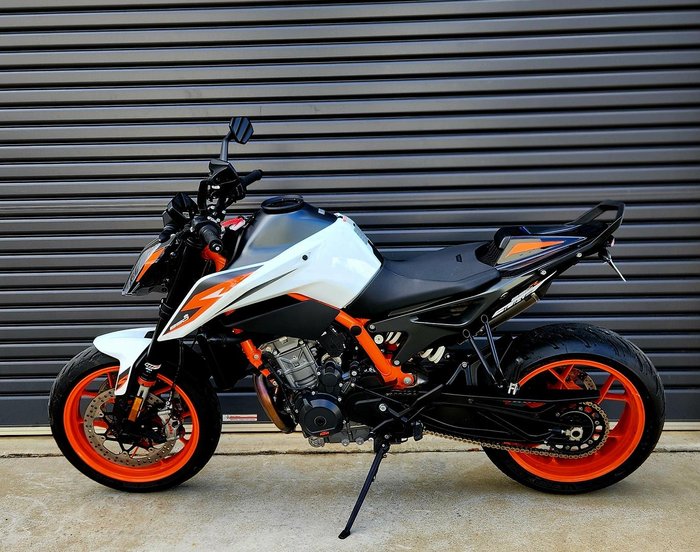 2020 KTM 890 Duke R Duke