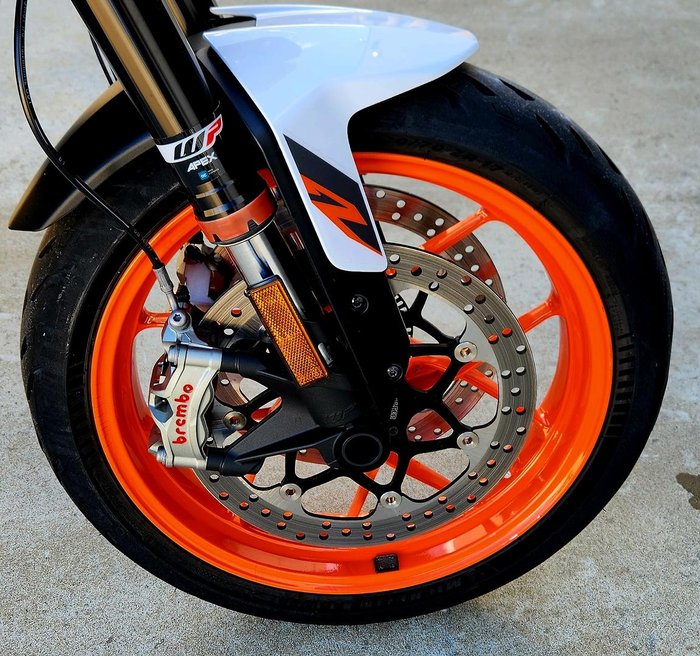 2020 KTM 890 Duke R Duke