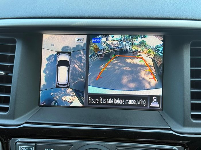 2018 Nissan Pathfinder ST-L