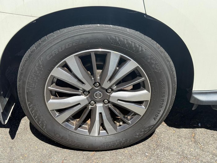 2018 Nissan Pathfinder ST-L