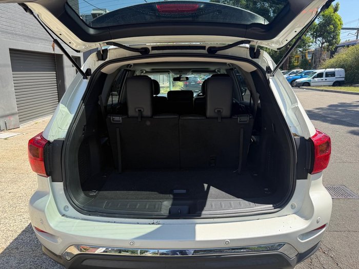 2018 Nissan Pathfinder ST-L