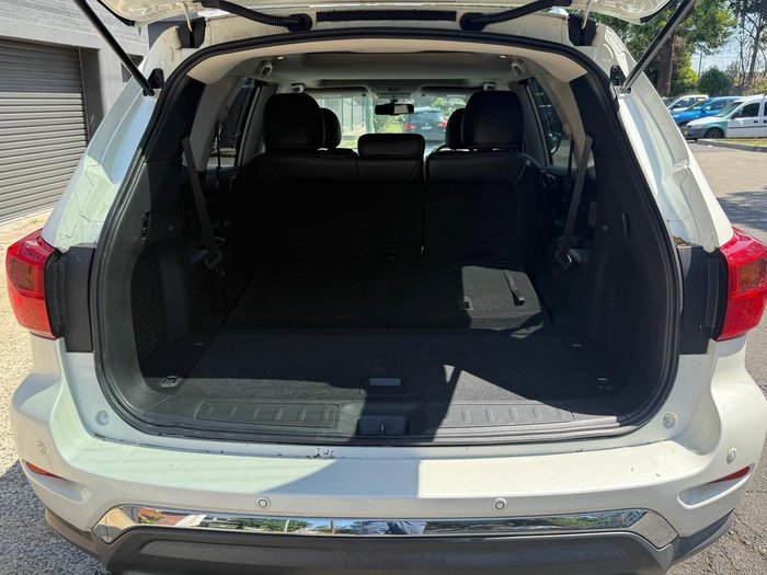 2018 Nissan Pathfinder ST-L