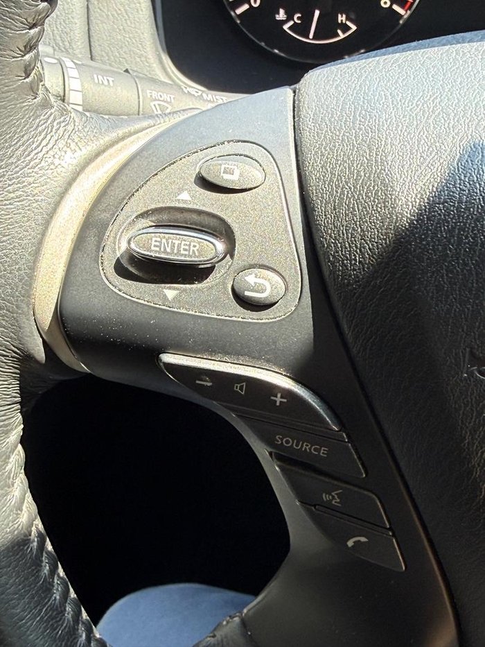 2018 Nissan Pathfinder ST-L