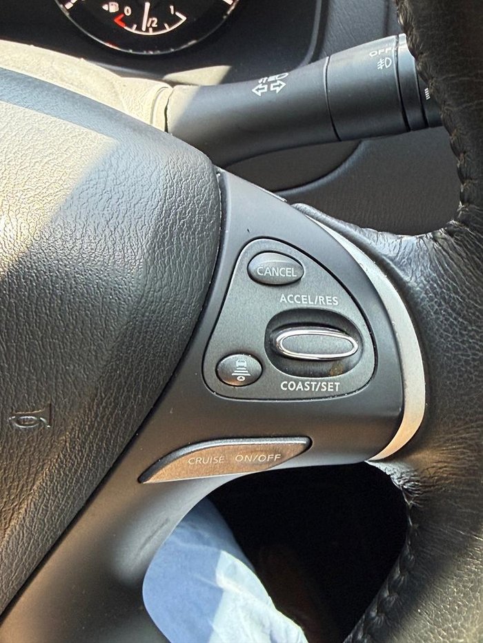 2018 Nissan Pathfinder ST-L