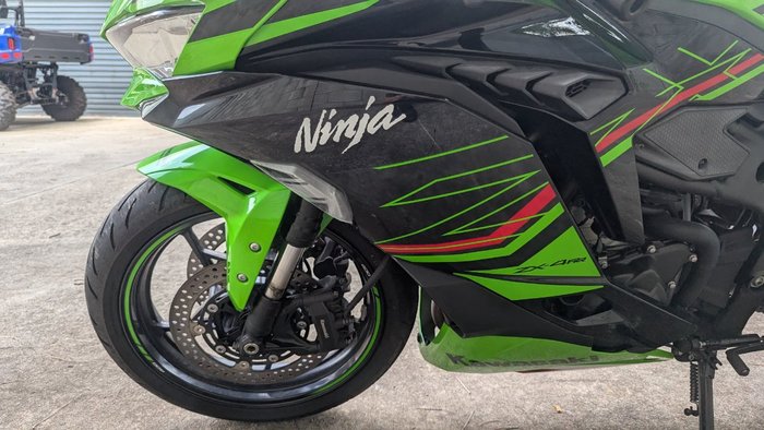 2024 Kawasaki NINJA 400 ZX-4RR KRT Green