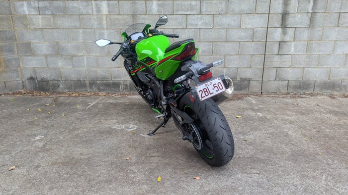 2024 Kawasaki NINJA 400 ZX-4RR KRT Green