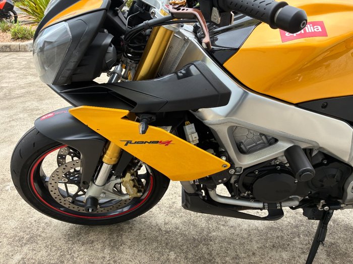 2012 APRILIA TUONO V4 R Yellow