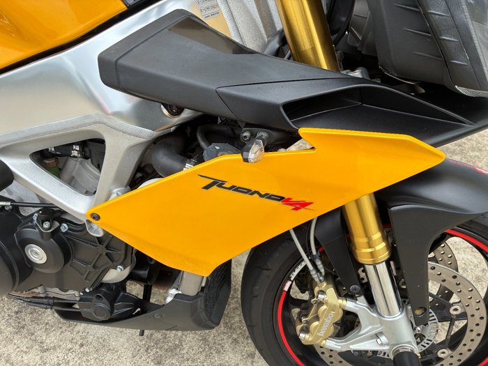 2012 APRILIA TUONO V4 R Yellow